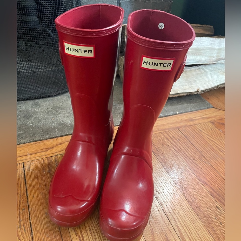 Hunter Short Boots Size 8.5 RED